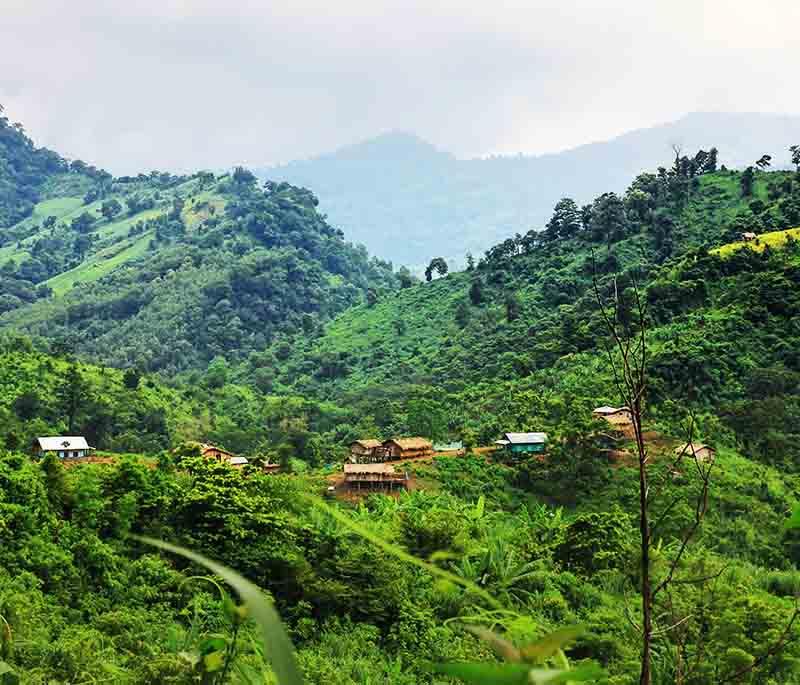 Aggmeda Khyang, Bandarban: Prominent Buddhist monastery known for its serene atmosphere and intricate architecture.