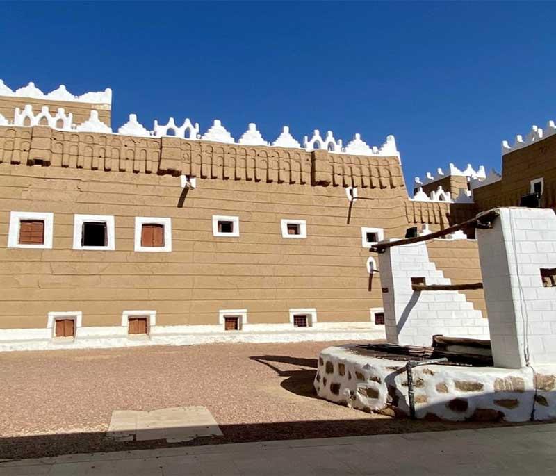 Al-Maqal Fortress - Najran - An ancient fortress with historical significance and panoramic views of the surrounding area.