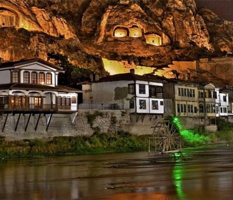 Amasya - A historic city known for its Ottoman houses, rock-cut tombs, and rich and amazing cultural heritage.