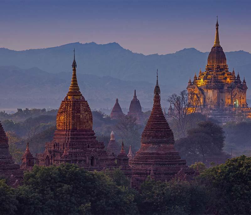 Bagan Archaeological Zone, Bagan: Thousands of ancient temples and pagodas, UNESCO World Heritage site.