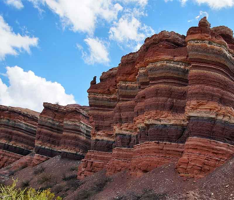 Cafayate, Salta: Highlighting scenic vineyards and traditional wineries, offering a picturesque destination.