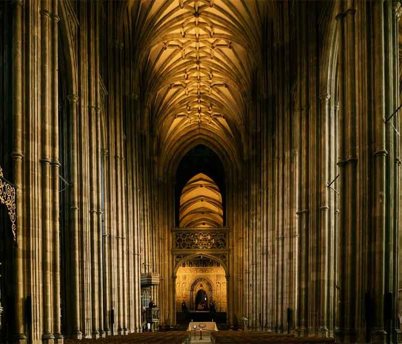 Canterbury Cathedral: Historic cathedral and UNESCO site, known for stunning architecture and religious significance.