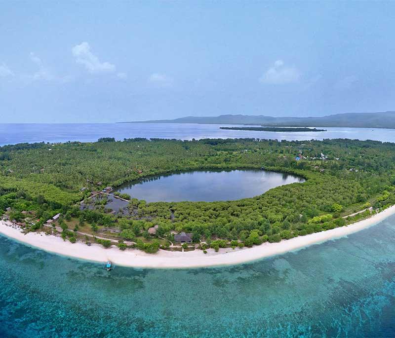 Gili Meno, Lombok, the quietest of the Gili Islands, known for its serene beaches and tranquil atmosphere.