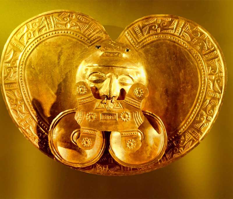 Gold Museum (Bogotá), featuring an extensive collection of pre-Columbian gold artifacts, showcasing Colombia's rich history.