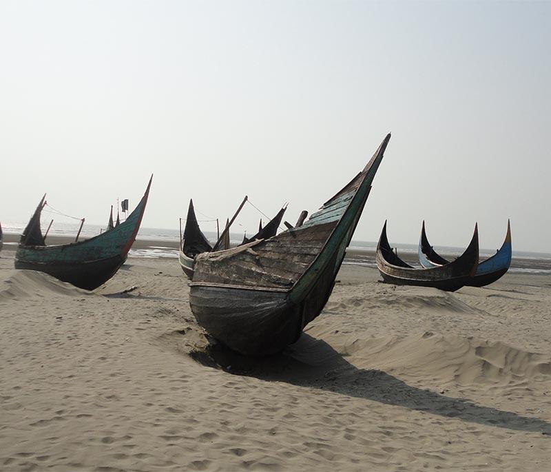 Inani Beach, Cox's Bazar: Pristine sandy beach and clear blue waters, ideal for relaxation and water activities.