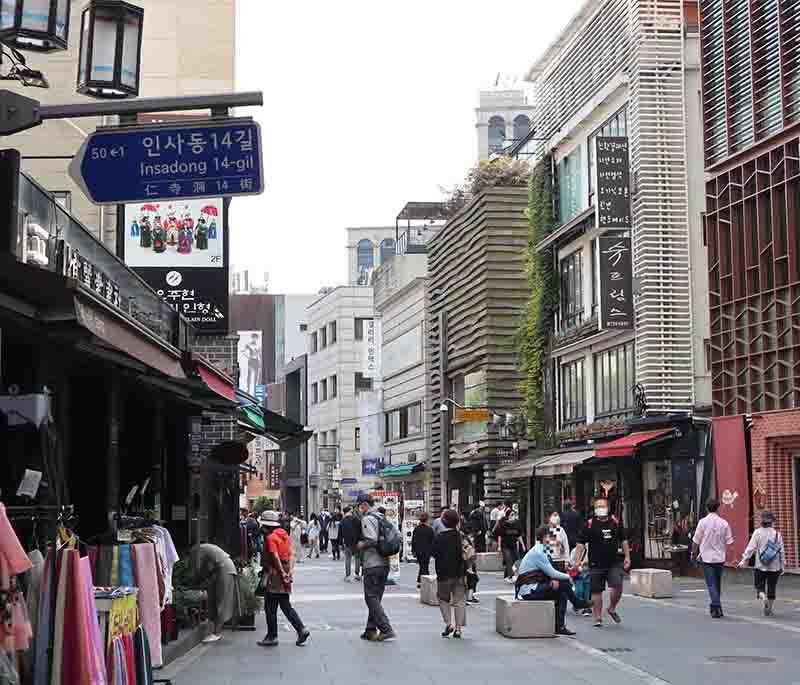 Insa-dong, Seoul - A cultural district in Seoul known for its traditional tea houses, art galleries, and antique shops.