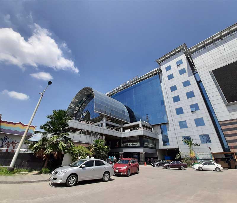 Jamuna Future Park, Dhaka: One of the largest shopping malls in South Asia with numerous retail and entertainment options.