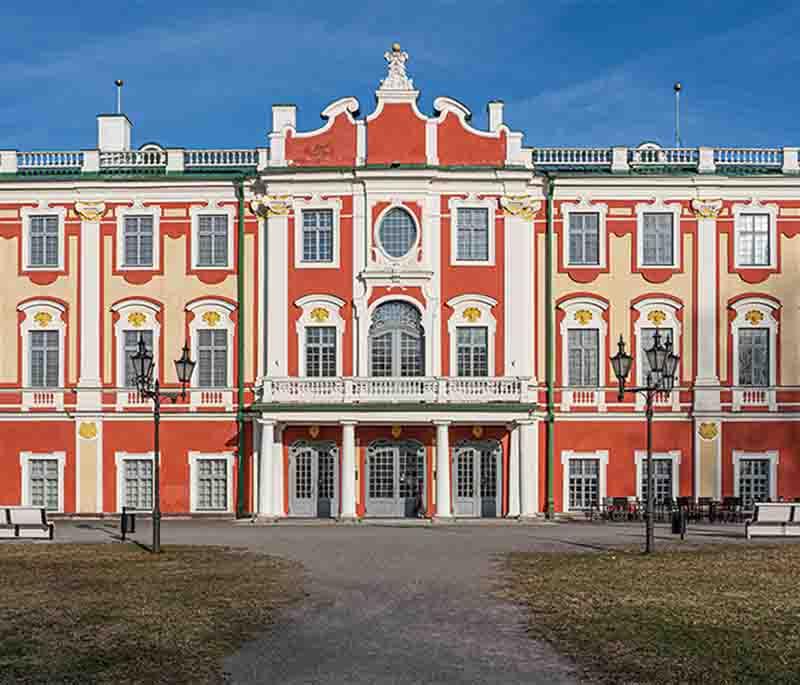 Kadriorg Palace, a baroque palace built by Peter the Great, surrounded by gardens, housing the Art Museum of Estonia.