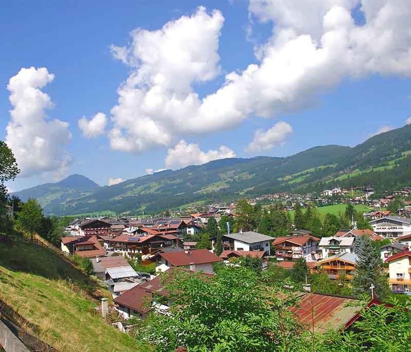 Kirchberg District: A modern area with European institutions, contemporary architecture, and cultural venues.