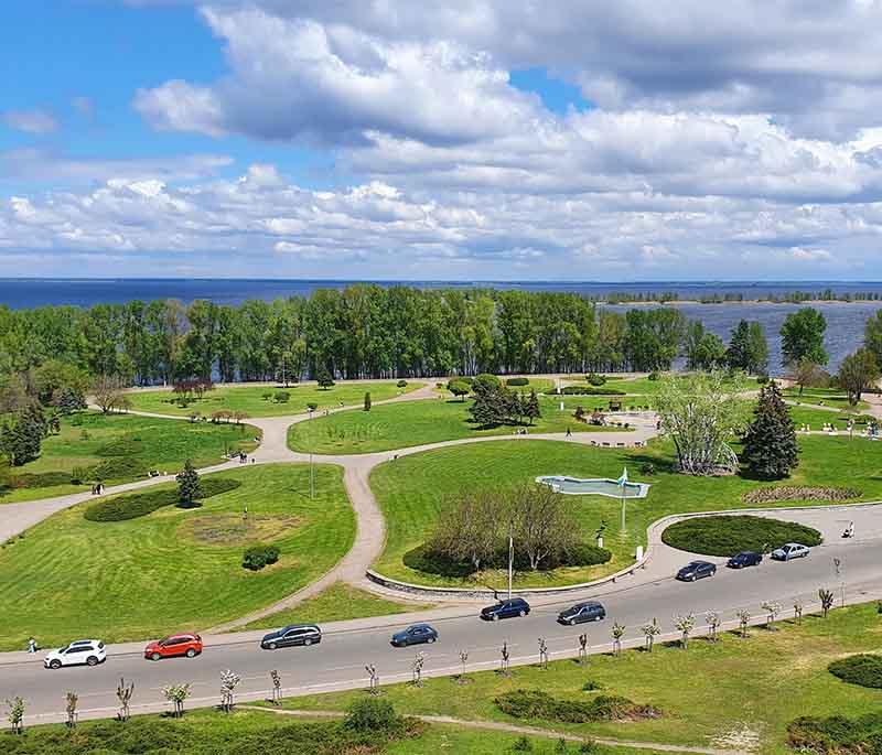 Kremenchuk - Offers parks and cultural attractions, including the Kremenchuk Museum of Local Lore and the Victory Park.