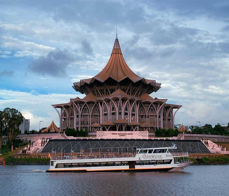 Kuching Waterfront in Sarawak is a vibrant esplanade with shops, food stalls, entertainment, and cultural events.