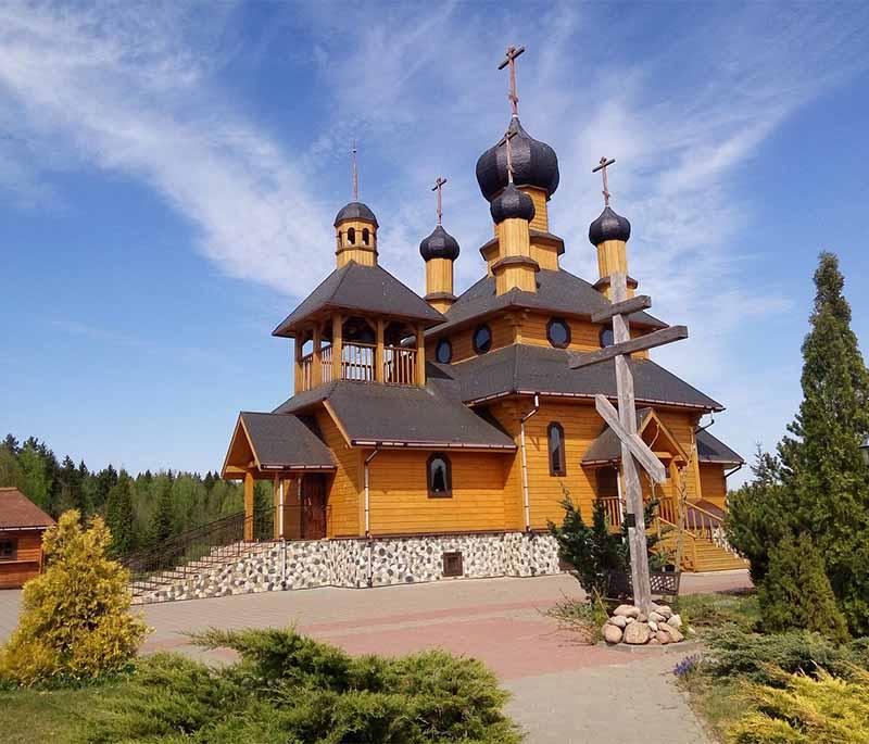 Maladzyechna, featuring the Dudutki Open-Air Museum, showcasing traditional Belarusian crafts and culture.