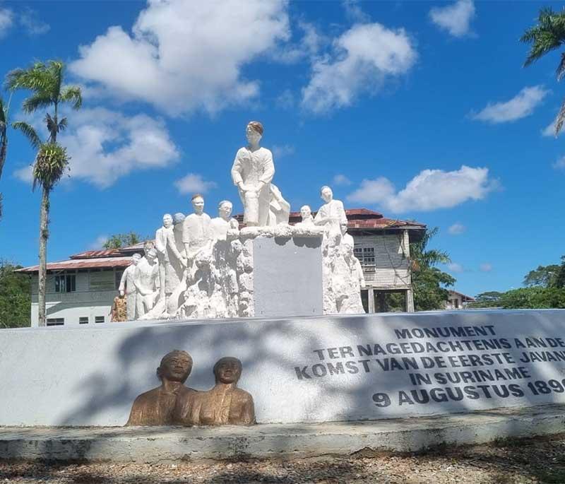 Mariënburg - A historic sugar plantation with ruins and artifacts from the colonial era, reflecting Suriname's history.