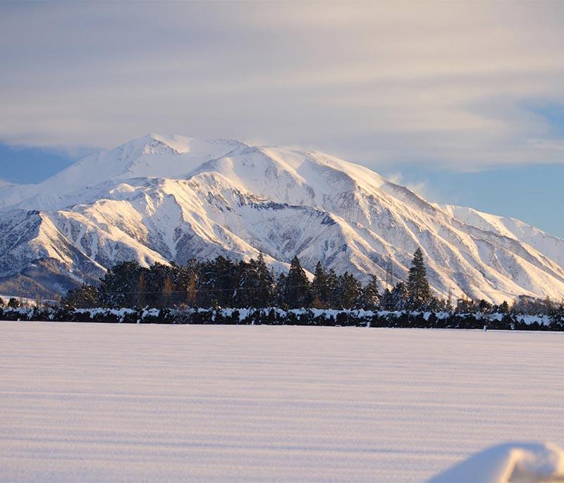 Mount Hutt, Canterbury - A popular ski resort with extensive terrain, stunning views, and winter sports activities.