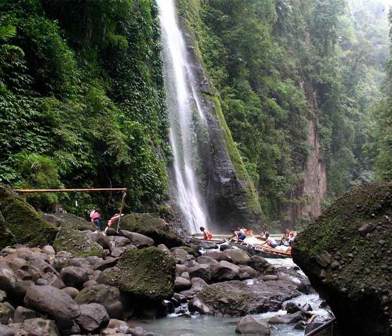 Pagsanghan River in Samar - Famous for scenic river cruises, lush surroundings, and adventure activity opportunities.