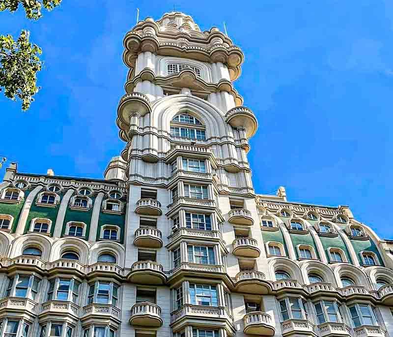 Palacio Barolo, Buenos Aires: Unique architecture inspired by Dante's Divine Comedy, offering panoramic city views.