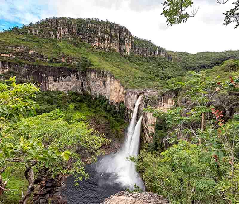 Parque Nacional da Chapada dos Veadeiros, a stunning national park with canyons, waterfalls, and unique rock formations.