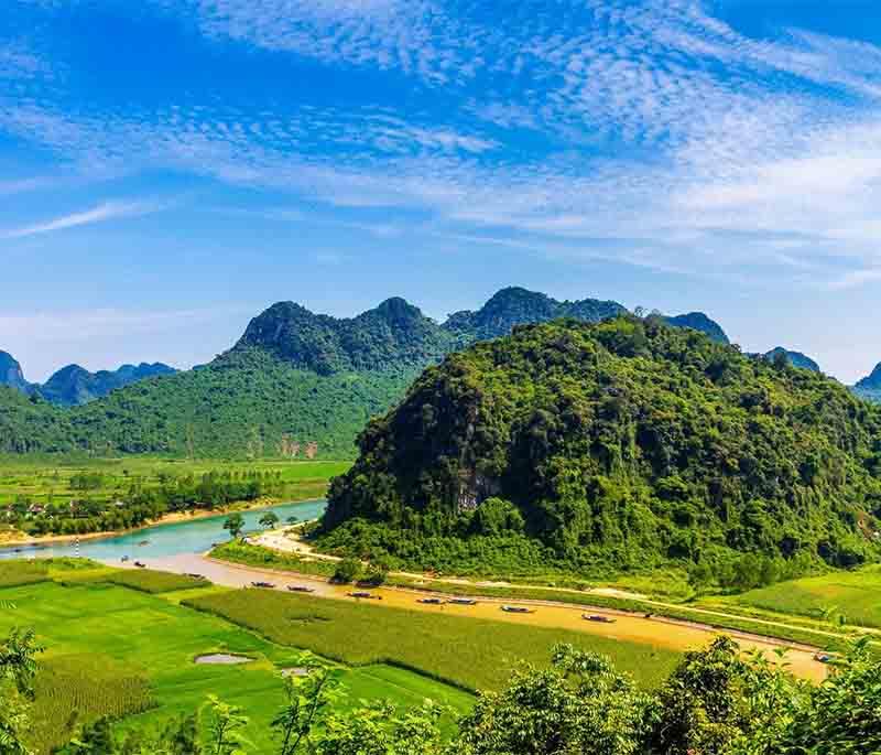 Phong Nha-Ke Bang National Park: UNESCO site with impressive caves, including the world's largest cave, Son Doong.