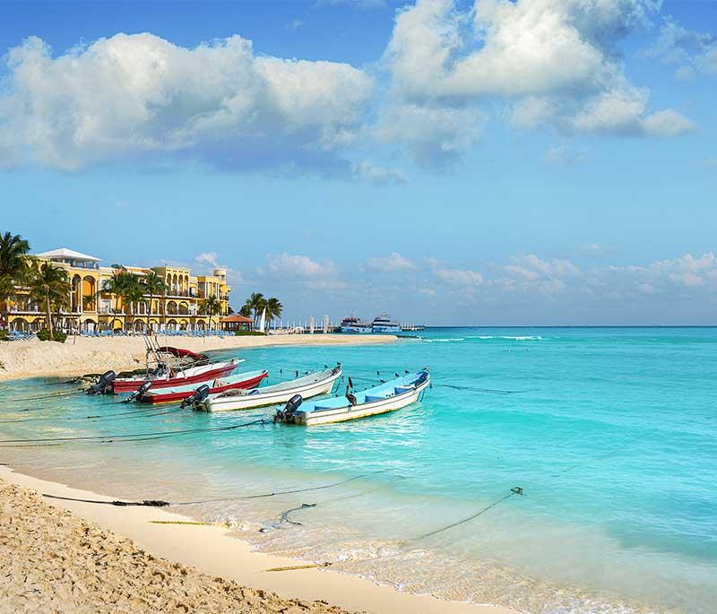Playa del Carmen, Quintana Roo: Lively coastal town with Fifth Avenue, vibrant nightlife, cenotes, stunning beaches.