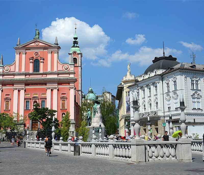 Preseren Square - The central square in Ljubljana, a popular spot surrounded by historic buildings and cultural landmarks.