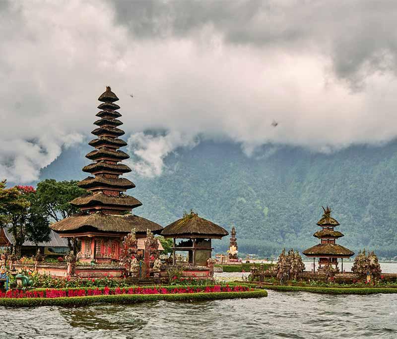 Pura Ulun Danu Bratan, Bali, a picturesque water temple located on the tranquil shores of Lake Bratan.