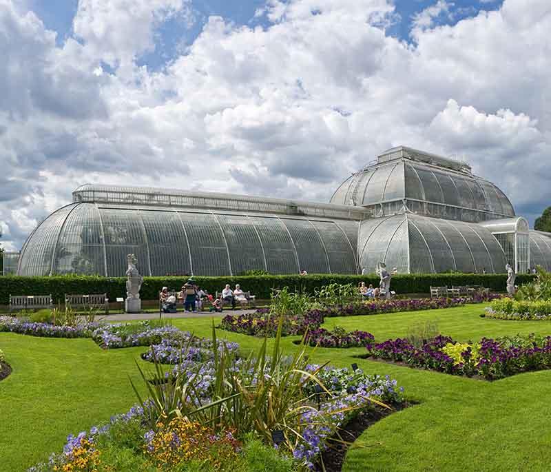 Royal Botanic Gardens, Kew: UNESCO site with extensive gardens, historic buildings, and diverse plant collections.