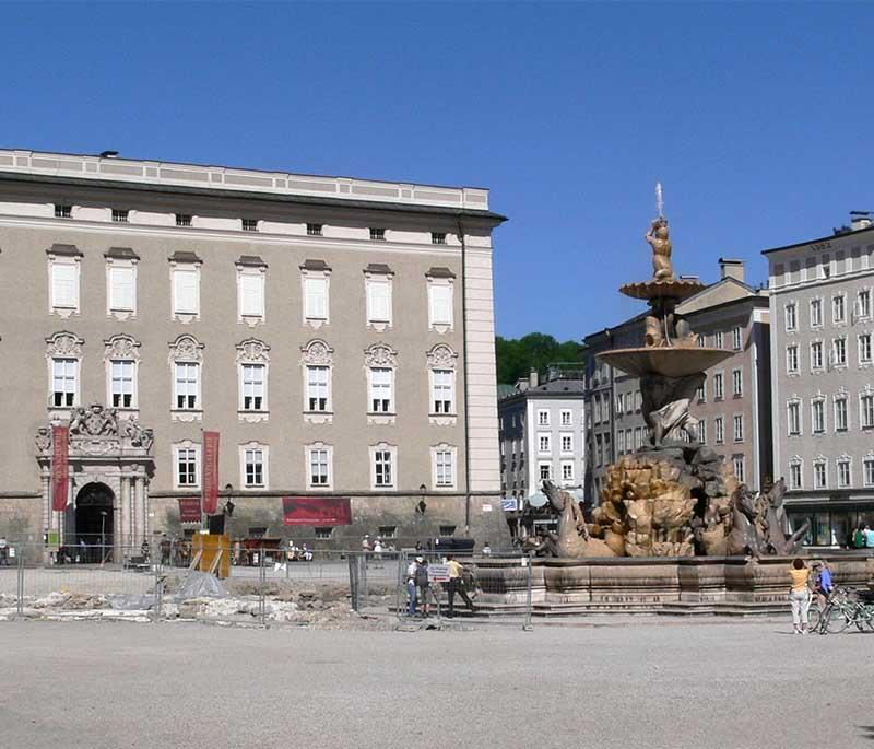 Salzburg Residenz: Features opulent rooms and art collections from the prince-archbishop’s era, reflecting rich history.