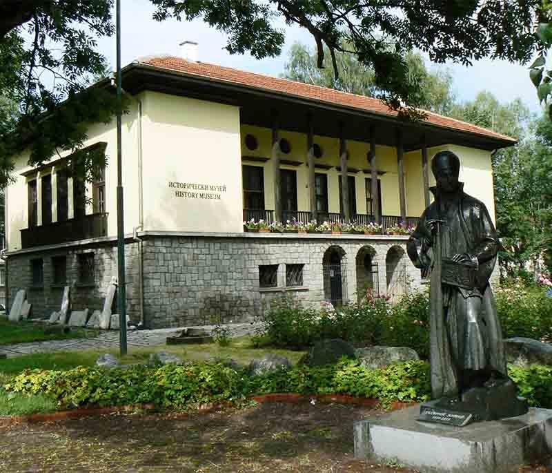 Samokov, a picturesque town in Sofia Province, known for its proximity to Borovets ski resort and rich historical sites.