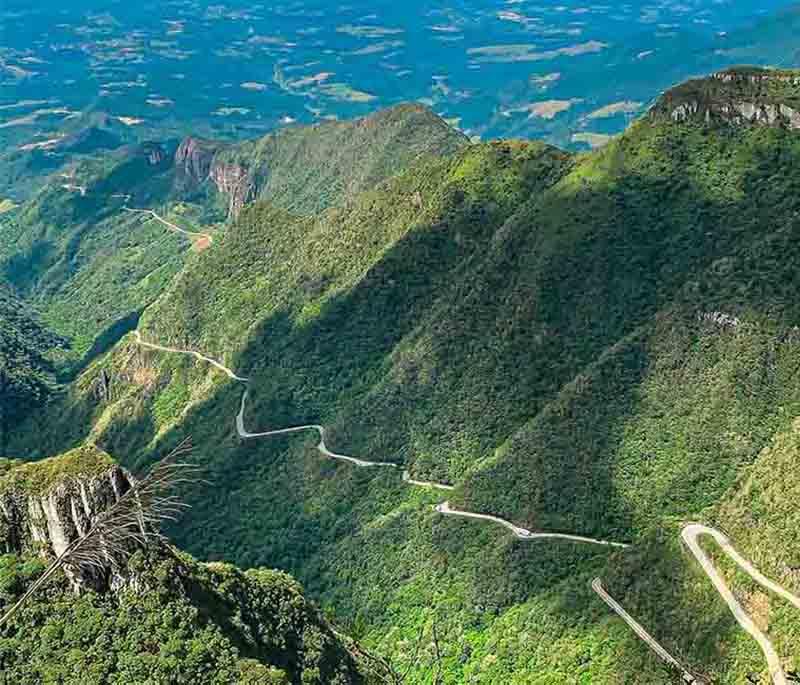 Serra do Gerês - A stunning mountain range and national park, known for its lush forests, waterfalls, and diverse wildlife.