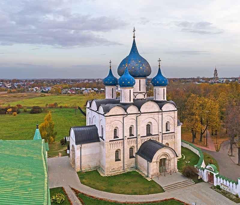 Suzdal's Kremlin, situated in Russia's oldest town, features a historic fortress and boasts beautiful churches.