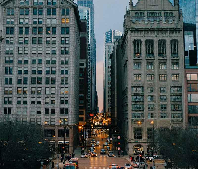 The Art Institute of Chicago: Renowned art museum with a diverse collection of artworks and exhibitions.
