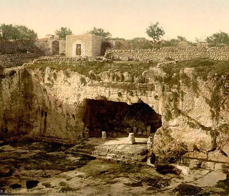 Tombs of the Kings, featuring impressive underground tombs dating back to the 4th century BC, used by Ptolemaic aristocracy.