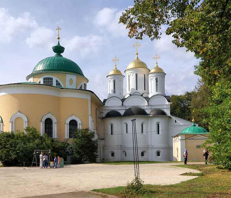 Transfiguration Monastery, Yaroslavl - A historic monastery known for its beautiful frescoes and architectural significance.