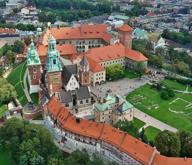 Wawel Castle, Krakow - Majestic castle complex with royal chambers, stunning architecture, and historic artifacts.