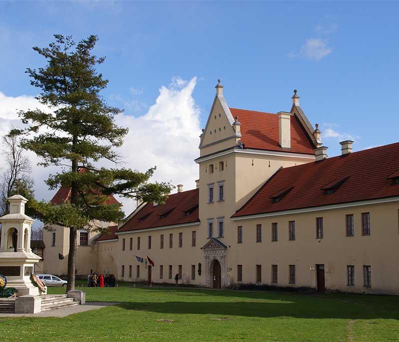 Zhovkva: Well-preserved Renaissance town with historical landmarks like Zhovkva Castle and charming streets.